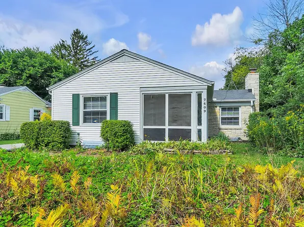 7409 North Longacre ROAD, Fox Point, WI 53217