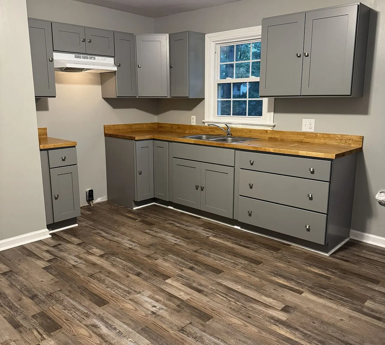 2 bed, 972 sqft, $1,200 — Photo 3
