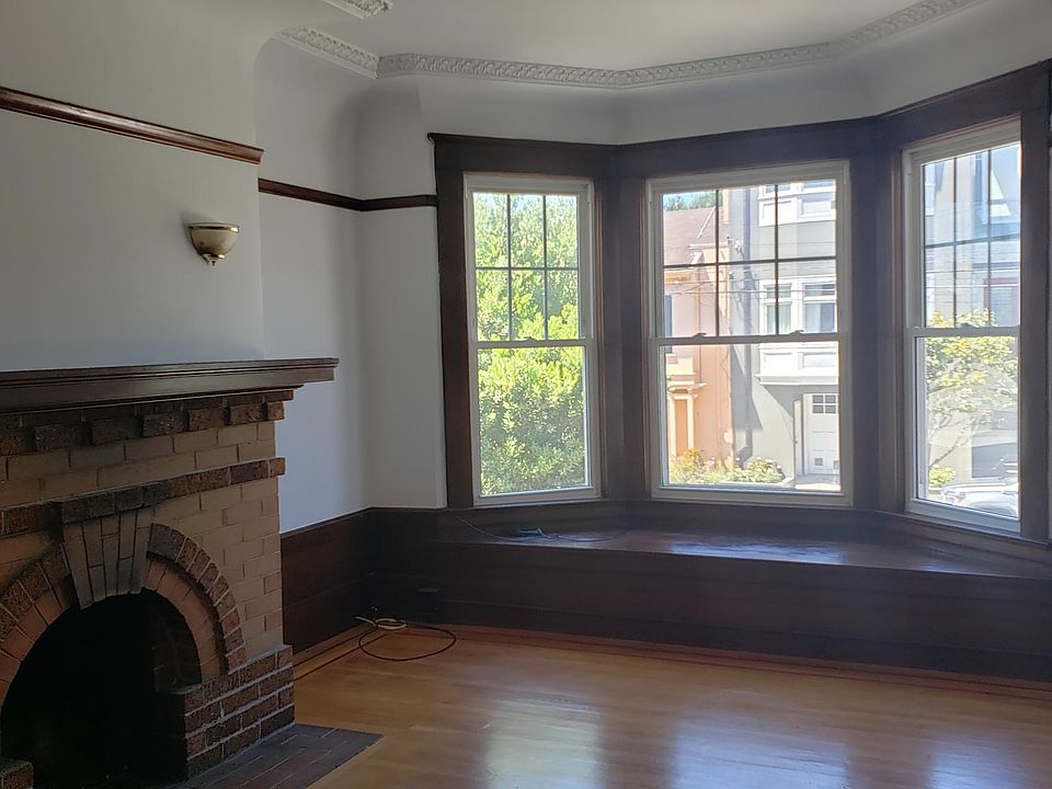 1st image of 1021 Cabrillo St
