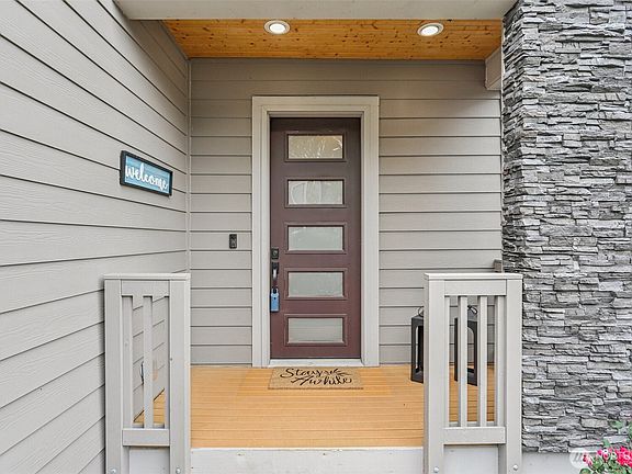 2nd image of 12814 83rd Avenue Ct E