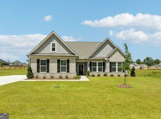 205 Flat Shoal Dr, Bonaire, GA 31005