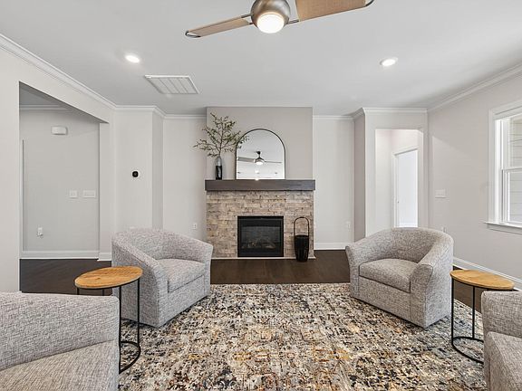 4th image of 1234 Ballerina Ln