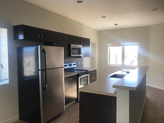 5th image of 2122 Lead Ave SE