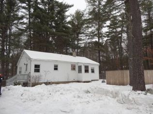 22 McQuestion Rd, Merrimack, NH 03054