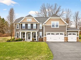 1041 Warters Cv, Victor, NY 14564