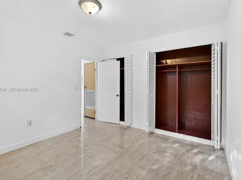 1350 NE 149th St #2 — Photo 23