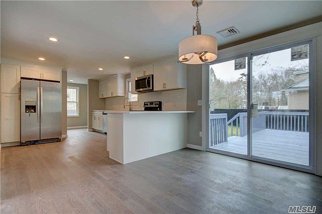 2nd image of 13 Loughlin Dr