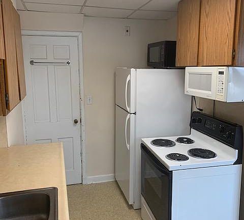 4th image of 803 Beach Ave
