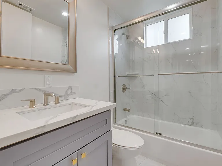 11619 Ayres Ave — Photo 15