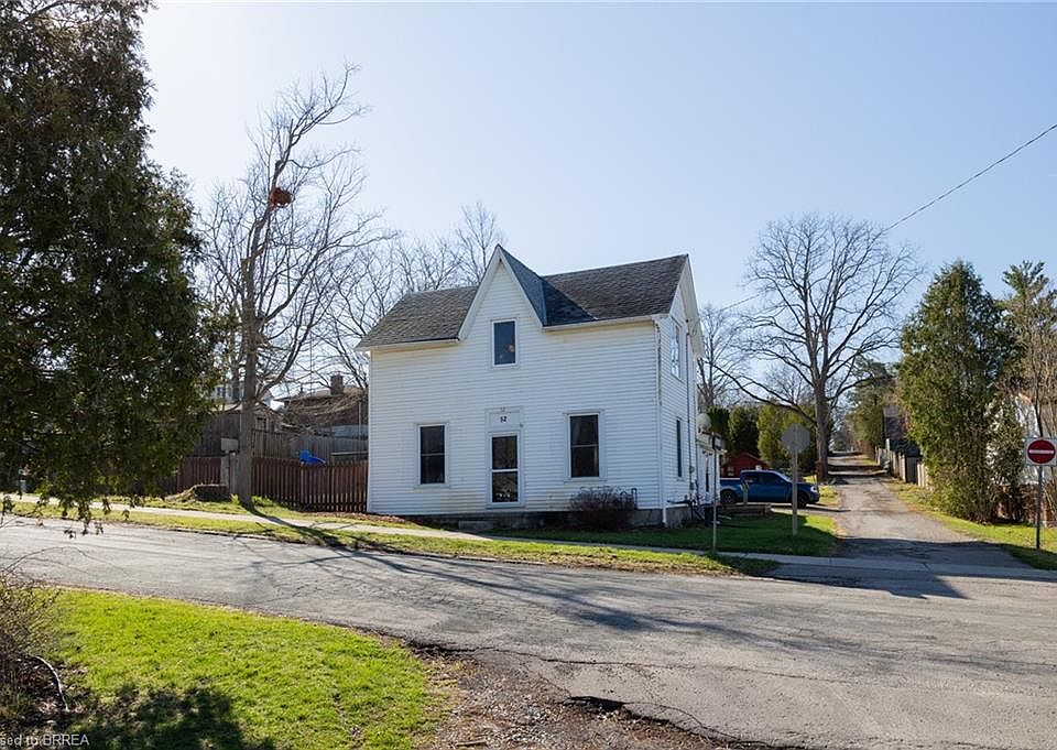 1st image of 52 Temperance St W