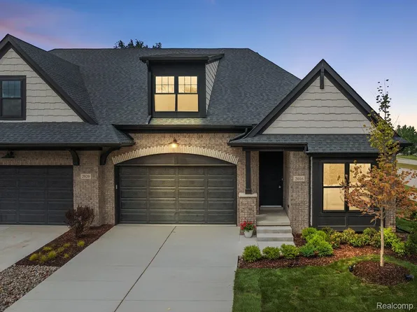 2016 Breckenridge Ct #12, Rochester, MI 48307