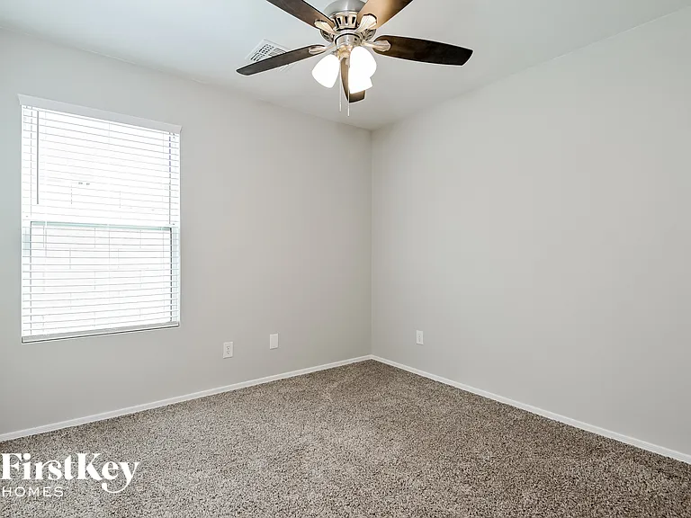 5747 W King Snake Dr — Photo 10