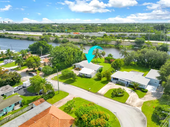 6630 Pine Tree Circle, West Palm Beach, FL 33406