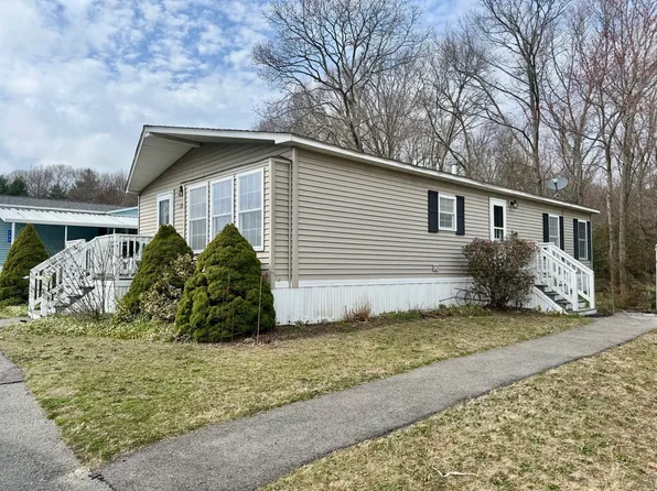 50 Highland St #137, Taunton, MA 02780