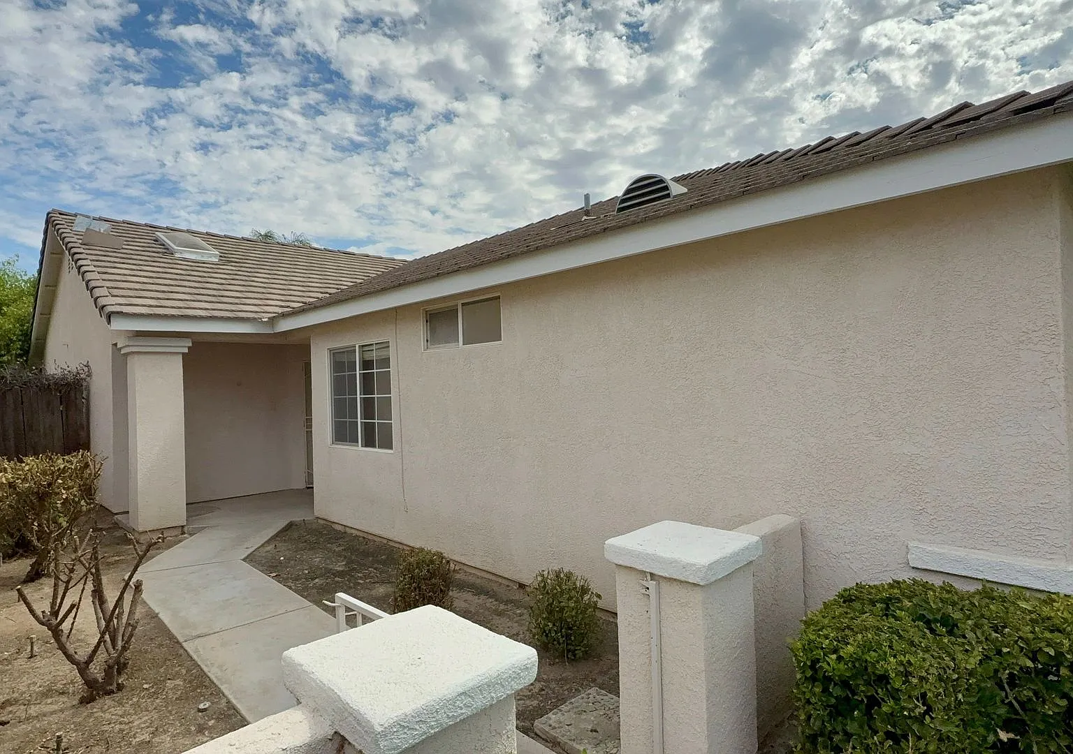 Beautiful Home in Silver Creek! — Photo 3