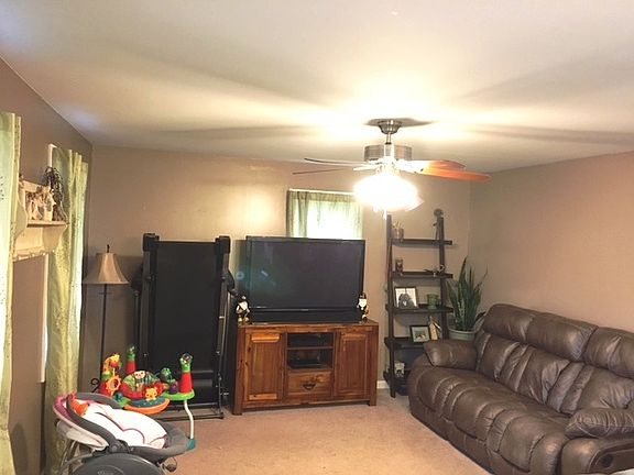 5th image of 2705 N Heidelbach Ave