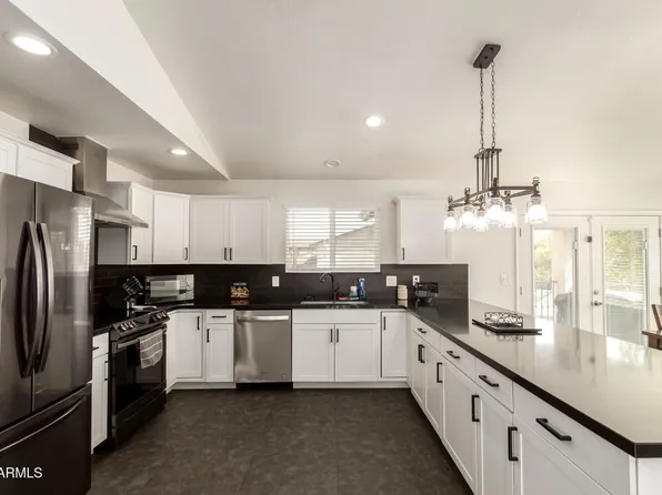 8830 W VERNON Avenue, Phoenix, AZ 85037