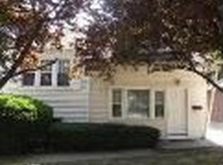 107 S Main St, Mount Prospect, IL 60056