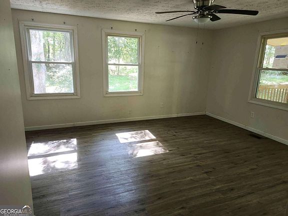 5th image of 62 McClure Rd