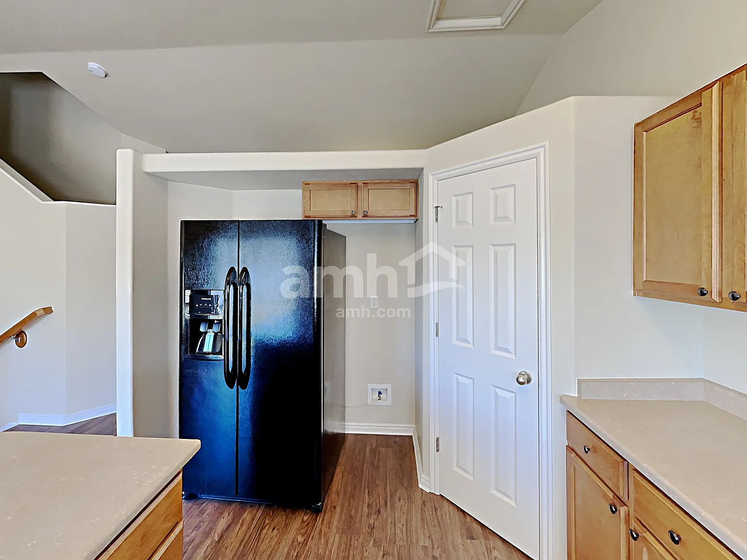 3 bed, 2.5 bath, 1733 sqft, $2,650 — Photo 4