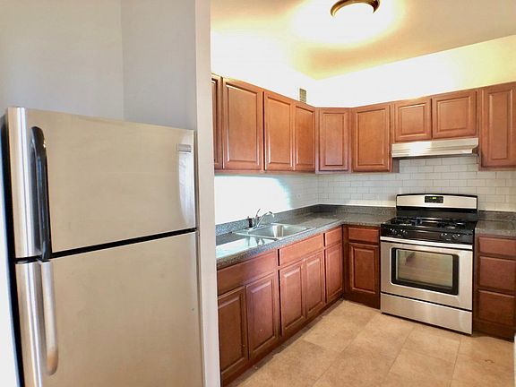 5th image of 770 Saint Nicholas Ave APT 6D