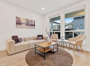 16693 16th Ave #102, Surrey, BC