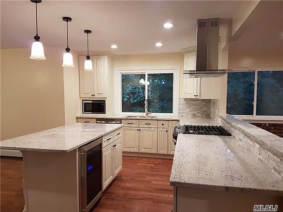 4th image of 31 New Jersey St