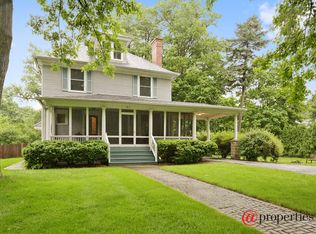 514 S 7th St, St Charles, IL 60174
