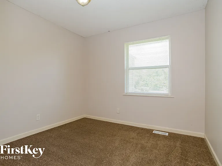 4310 Ditzler Ave — Photo 9