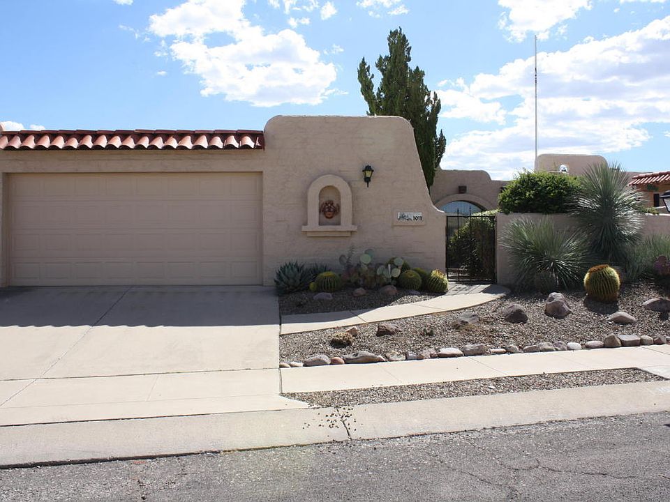 1st image of 1011 W Calle Del Regalo
