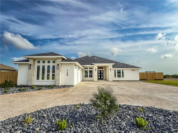 729 Papa Mori Dr, Corpus Christi, TX 78415