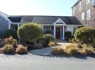 1070 Crandall Rd APT 6, Tiverton, RI 02878