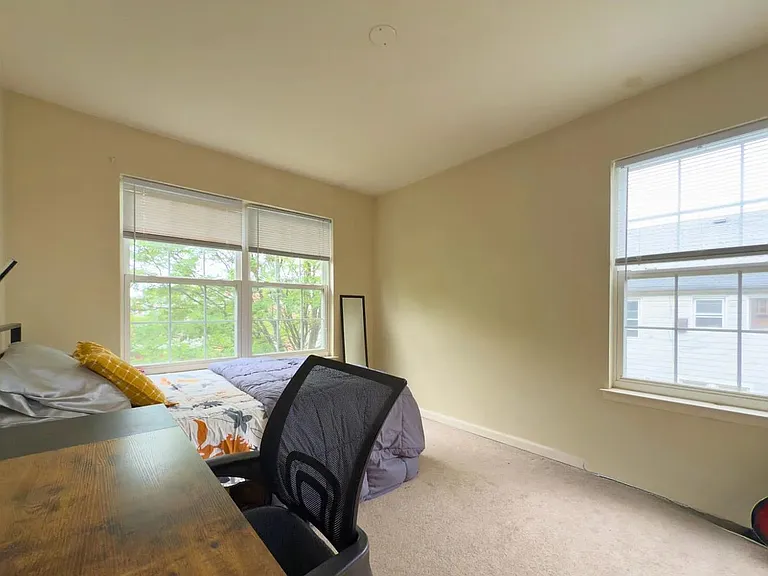 315 Birch Ct — Photo 8