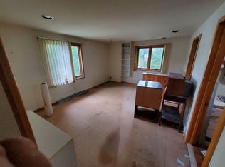 1120 S 21st St, Manitowoc, WI 54220