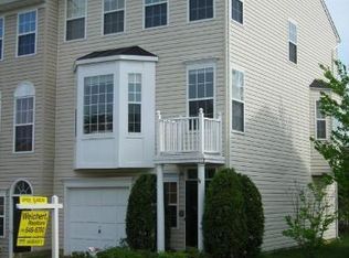 5238 Ballycastle Cir, Alexandria, VA 22315