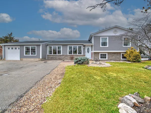 972 Cape Court, Toms River, NJ 08753