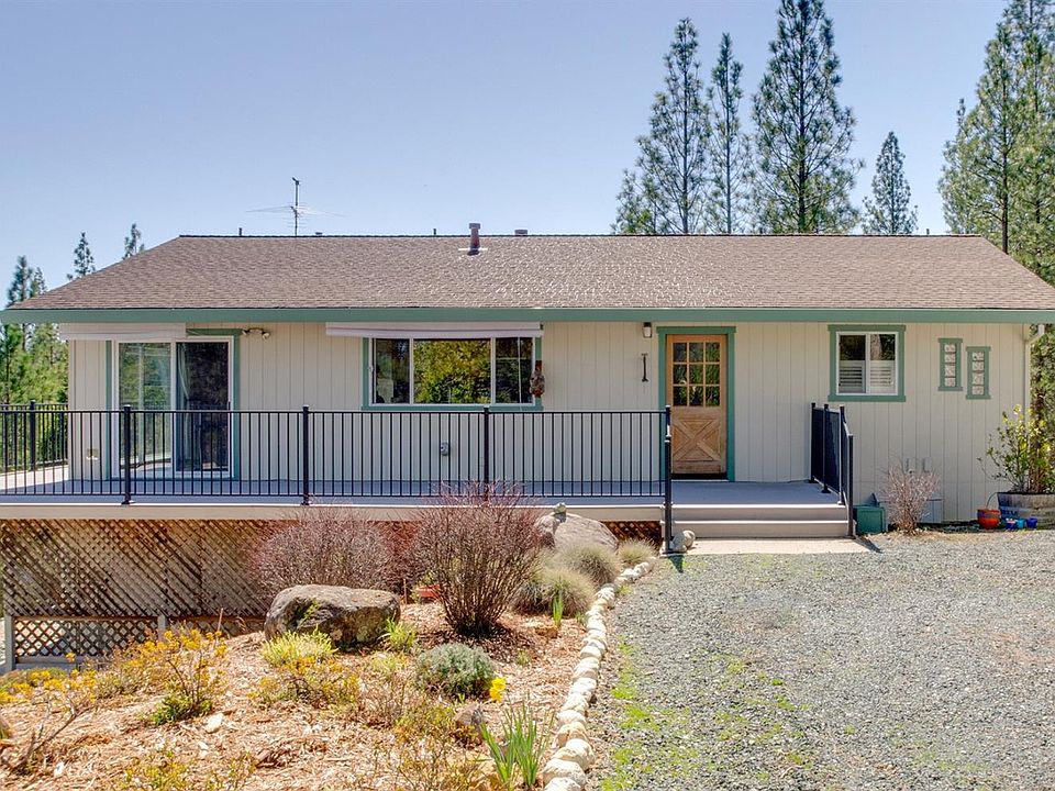 1st image of 21460 Dawnridge Dr N