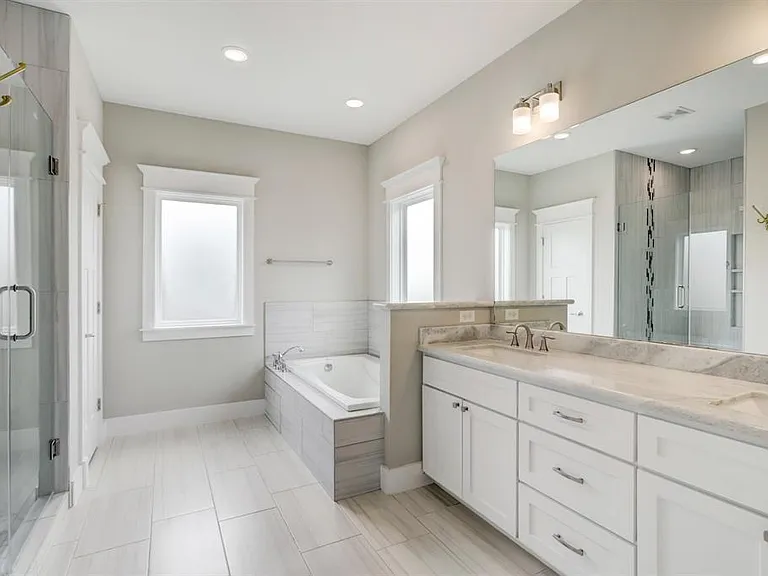 317 Telephone Rd — Photo 26