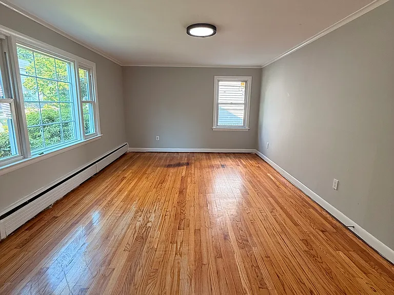 37 Caya Ave — Photo 5