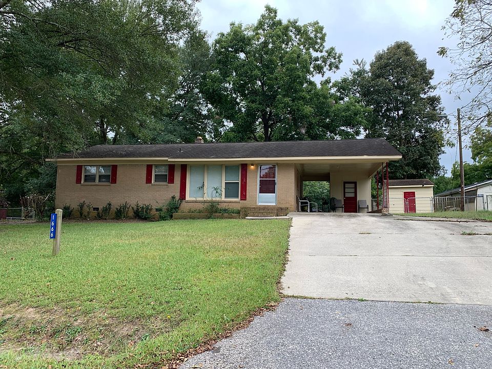 2nd image of 1666 Summit Ave
