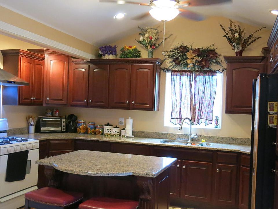 1st image of 2910 W Heatherbrae Dr