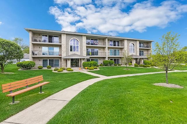 2nd image of 17721 Bernard Dr APT 3A