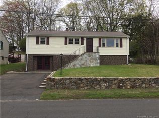 79 Grey Rock Rd, Bridgeport, CT 06606