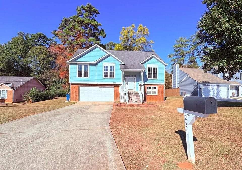 1st image of 221 Heathrow Dr
