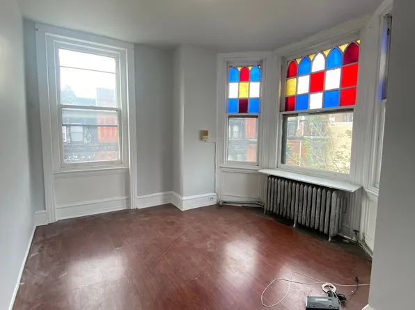 310 N 33rd St, Philadelphia, PA