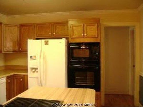 5th image of 3900 Blake Dr