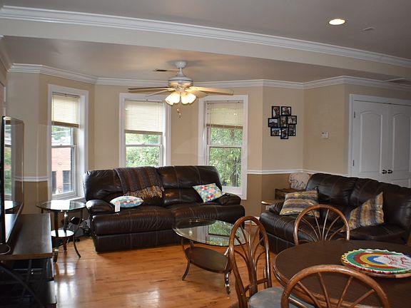 5th image of 6432 N Hermitage Ave APT 3E