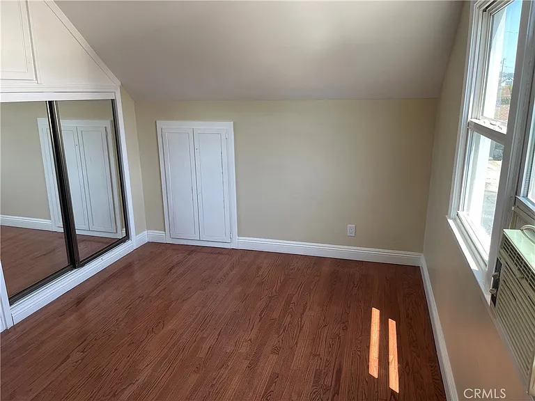 737 N Garsden Ave — Photo 17