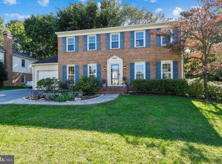 5529 Shooters Hill Ln, Fairfax, VA 22032