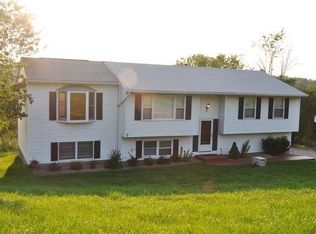 15 Spring Hill Ct, Wappingers Falls, NY 12590